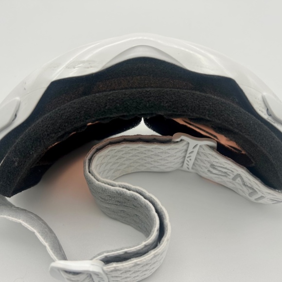 Smith Women’s Ski Goggles - Picture 4 of 7